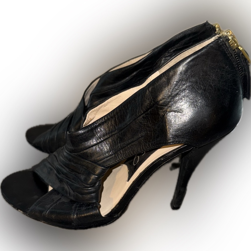 BOUTIQUE 9 BY NINE WEST BLACK LEATHER HEELS SIZE US 6.5